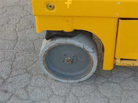 Saksinostimet - Haulotte COMPACT 12 (13)