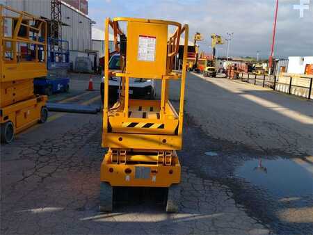 Scherenarbeitsbühne 2011  Haulotte COMPACT 8 (3)