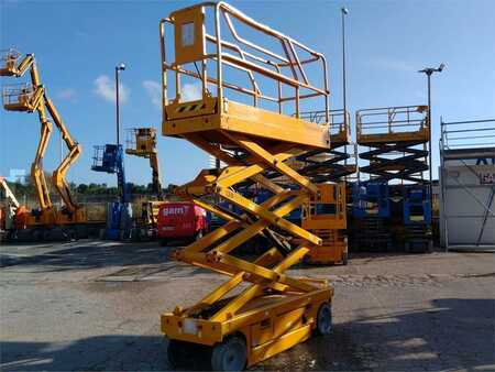 Scherenarbeitsbühne 2011  Haulotte COMPACT 8 (9)