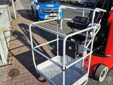 Senkrechtarbeitsbühne  Manitou 100 VJR oxygen (3)