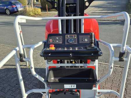 Senkrechtarbeitsbühne  Manitou 100 VJR oxygen (4)