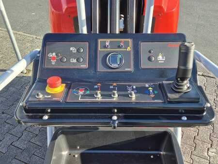 Senkrechtarbeitsbühne  Manitou 100 VJR oxygen (5)