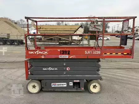 Scissor lift 2016  SKYJACK SJIII3226 (3)