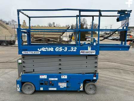 Scissor lift 2017  GENIE GS3232 (1)