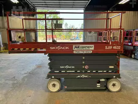 Plataforma de Tijera 2017  SKYJACK SJIII4632 (2)