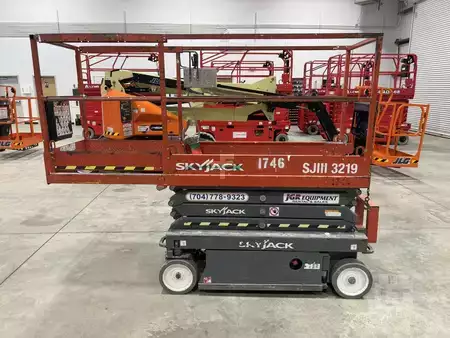 Scissor lift 2019  SKYJACK SJIII3219 (1)