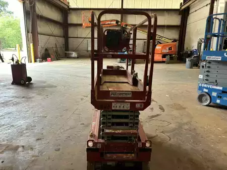 Scissor lift  MEC MICRO 19 (4)