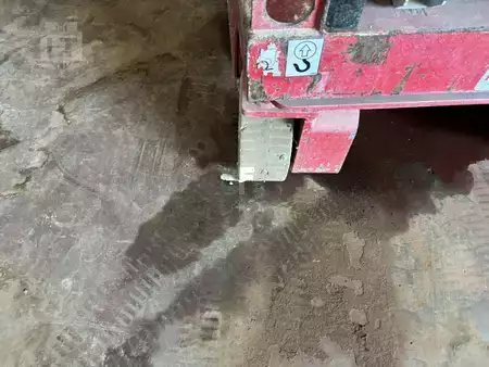 Scissor lift  MEC MICRO 19 (8)