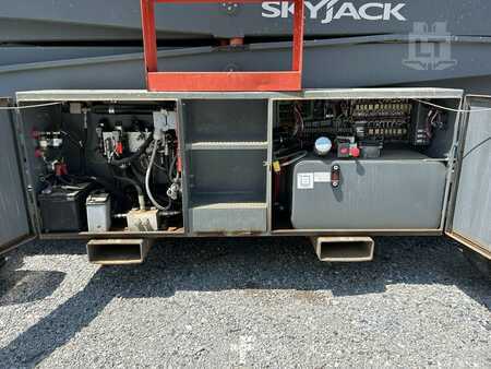 Scissor lift 2016  SKYJACK SJ9250RT (8)