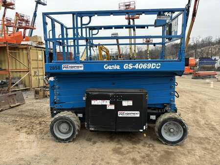 Scissor lift 2016  GENIE GS4069DC (1)