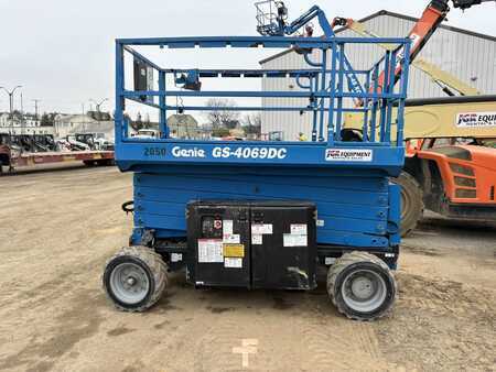 Scissor lift 2016  GENIE GS4069DC (3)