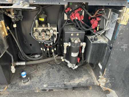 Scissor lift  GENIE GS4069DC (12)