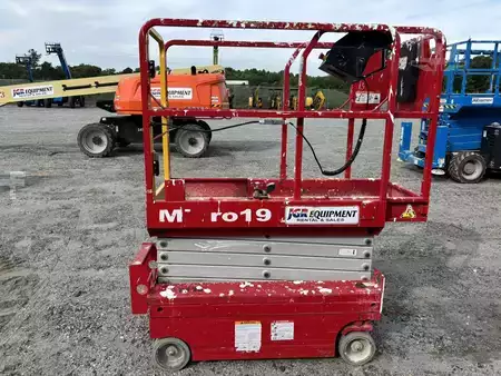 Scissor lift  MEC MICRO 19 (3)