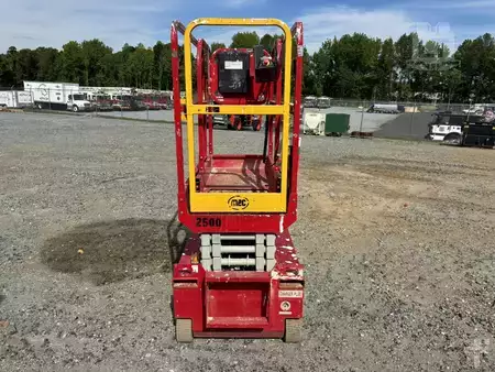 Scissor lift  MEC MICRO 19 (4)