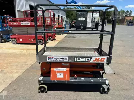 Nacelle à mât vertical 2022  JLG 1030P (1)