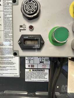 Vertical mast lift  JLG 1030P (11)