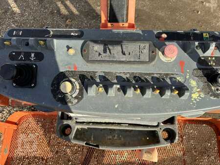 Articulating boom lift  JLG E600JP (18)