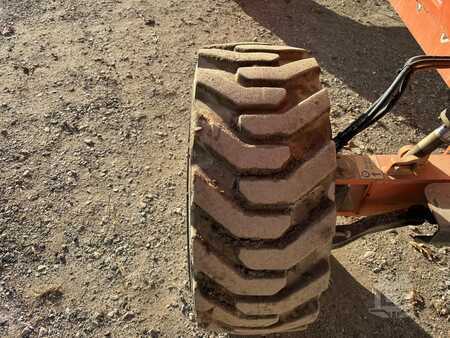 Articulating boom lift  JLG E600JP (5)