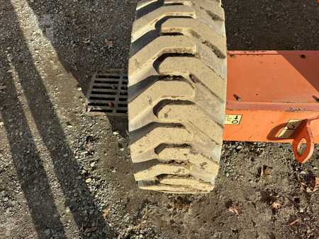 Articulating boom lift  JLG E600JP (7)