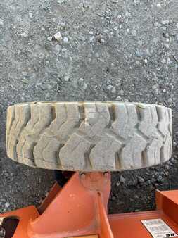 Articulating boom lift  JLG E400AJPN (8)