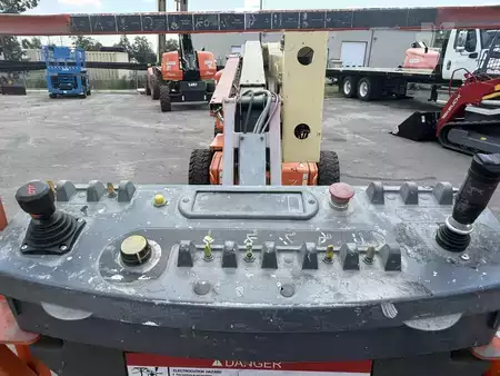 Articulating boom lift 2016  JLG E450AJ (2)