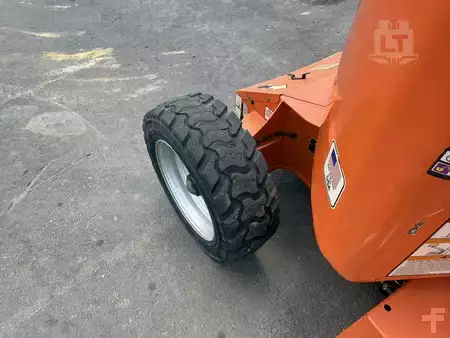 Articulating boom lift 2016  JLG E450AJ (5)