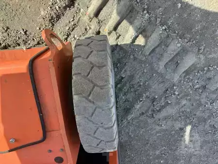 Articulating boom lift 2018  JLG E400AJPN (13)