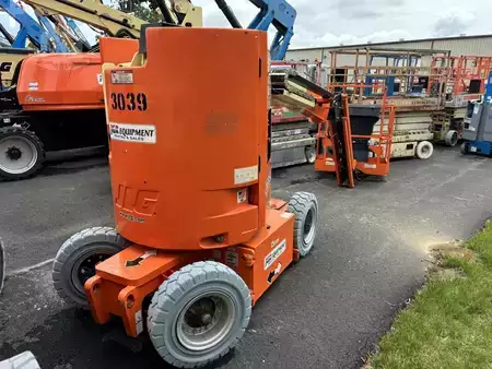 Nacelle articulée 2020  JLG E300AJP (2)