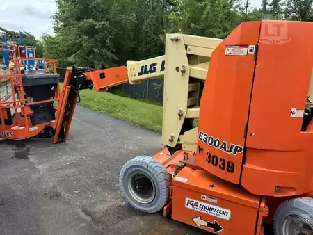 Nacelle articulée 2020  JLG E300AJP (3)
