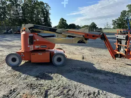 Plataforma Articulada 2020  JLG E450AJ (1)