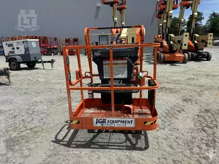Plataforma Articulada 2022  JLG E300AJP (4)