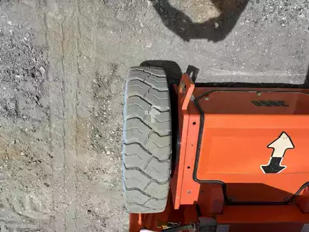 Plataforma Articulada 2022  JLG E300AJP (8)