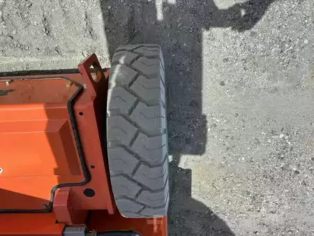 Plataforma Articulada 2022  JLG E300AJP (9)