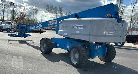 Telescopic boom lift 2015  GENIE S85 (3)