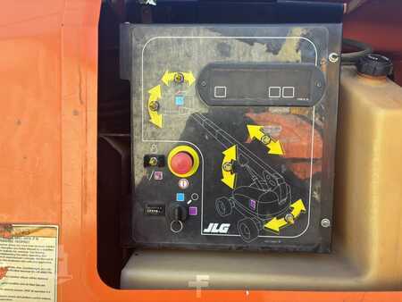 Telescopic boom lift  JLG 600S (9)