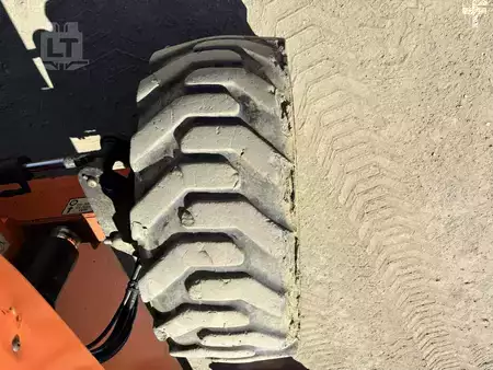 Nacelle télescopique  JLG 600S (8)