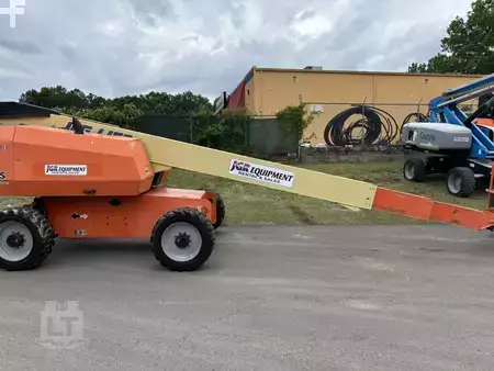 Nacelle télescopique  JLG 600S (1)