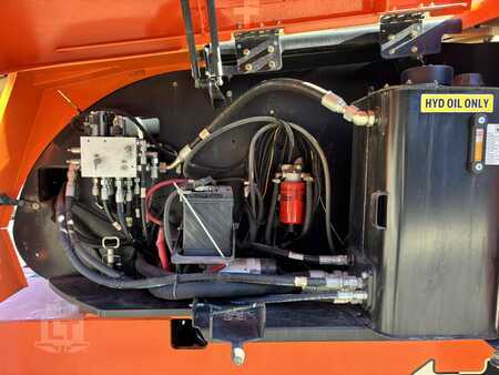 Telescopic boom lift  JLG 800S (6)