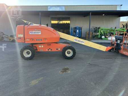 Telescopic boom lift  JLG 400S (1)