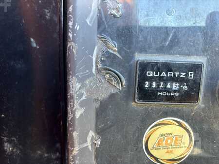 Telescopic boom lift  JLG 600S (11)