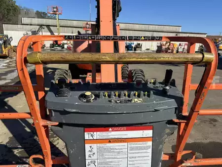 Articulating boom lift 2007  JLG 600AJ (13)