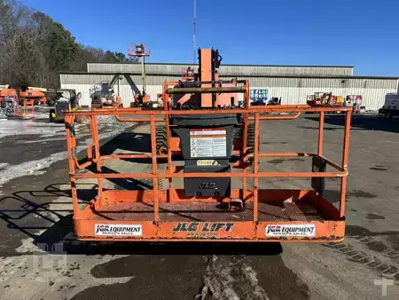 Articulating boom lift 2007  JLG 600AJ (2)