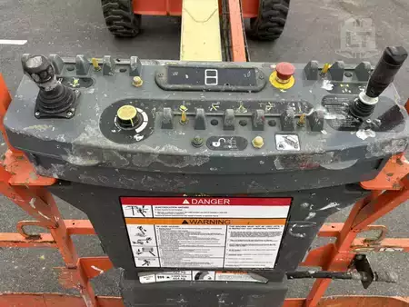 Nacelle télescopique  JLG 600S (5)
