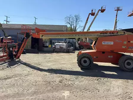 Nacelle télescopique  JLG 660SJ (1)