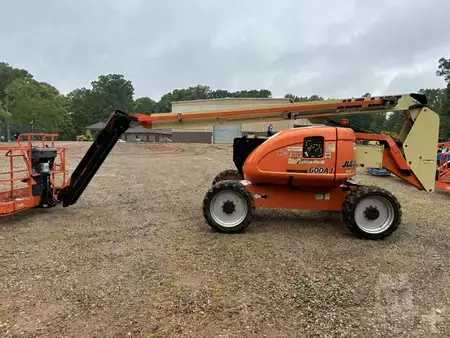Plataforma Articulada 2012  JLG 600AJ (1)