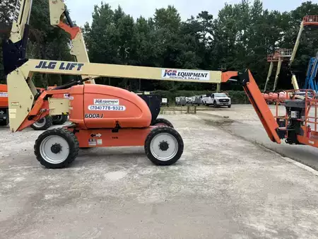 Plataforma Articulada 2007  JLG 600AJ (1)