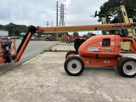 Plataforma Articulada 2007  JLG 600AJ (2)