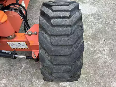Plataforma Articulada 2007  JLG 600AJ (6)