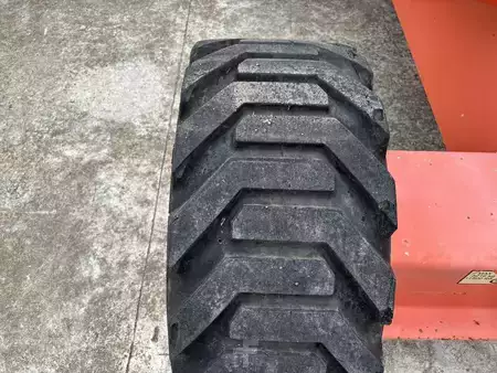 Plataforma Articulada 2007  JLG 600AJ (8)