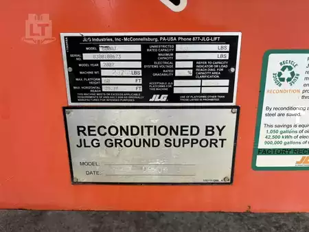 Plataforma Articulada 2007  JLG 600AJ (9)